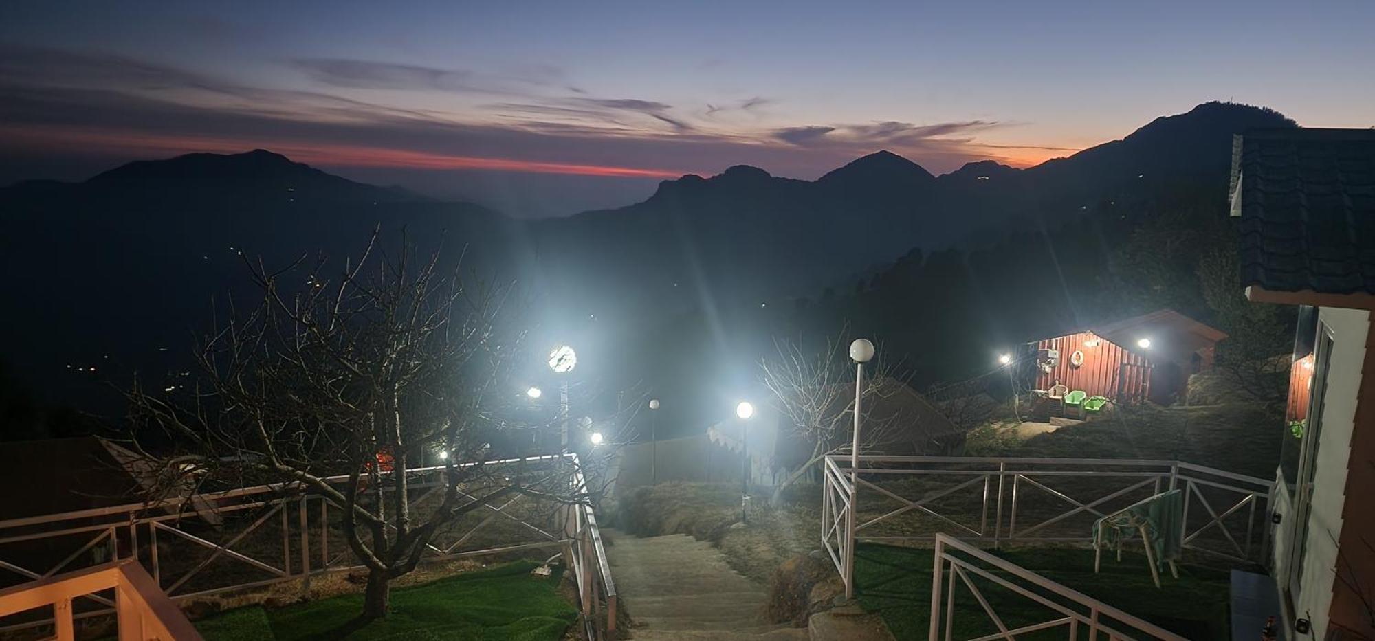 Instaview Kanatal New Tehri Ngoại thất bức ảnh